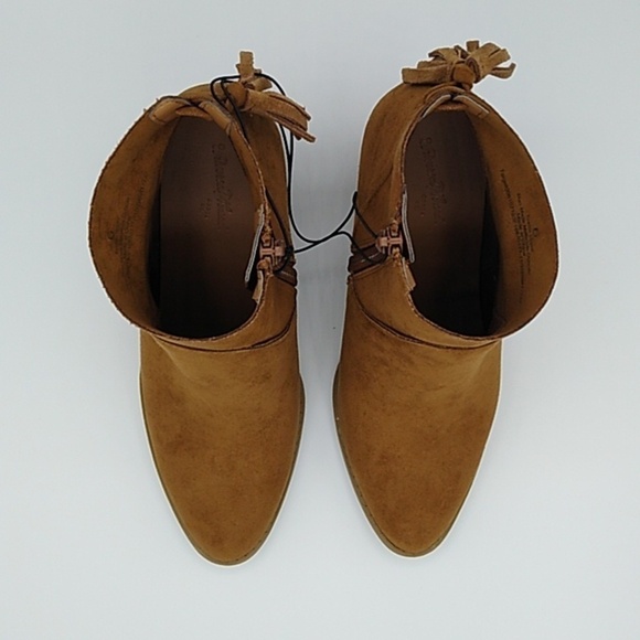 NWOT Universal Thread Women's Clare Heeled Booties - Picture 8 of 15